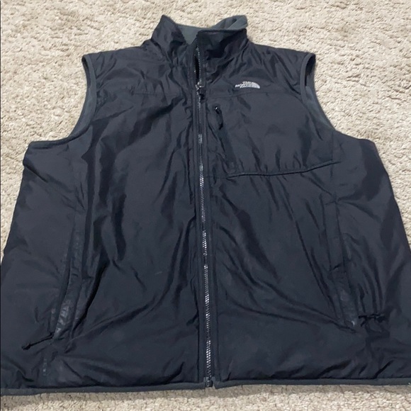 thin north face vest